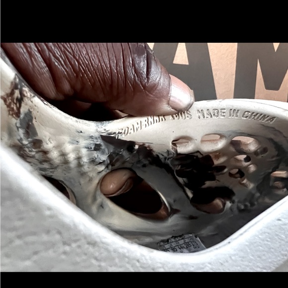 Yeezy foam RNNR MX Cream Clay - Picture 10 of 10